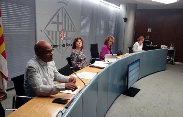 Barcelona promoverá un plan de choque en el Raval y hará un censo de espacios 'okupados'
