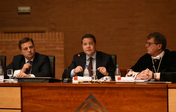 García-Page rechaza a aquellas instituciones que trabajan de "manera obscena" en contra de la Constitución