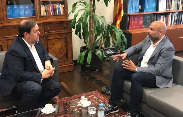 García Molina defiende reunirse con Junqueras pese a desmarcarse la Junta de Castilla-La Mancha