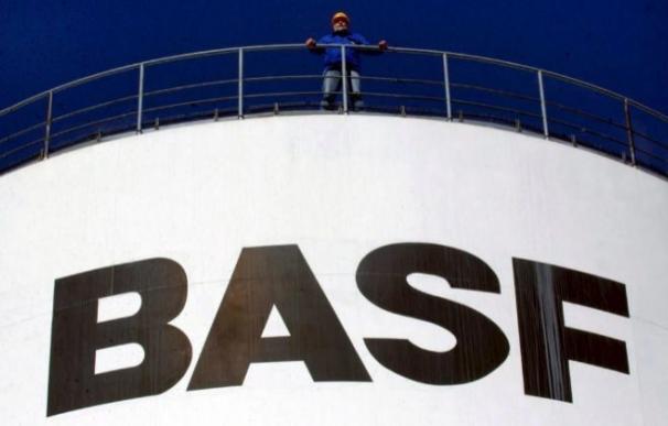 BASF compra a Solvay su división de poliamidas por 1.600 millones