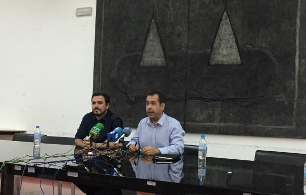Garzón dice que el refuerzo policial no ayuda a "destensar" y lo tilda como "el reflejo de la miopía del Gobierno"