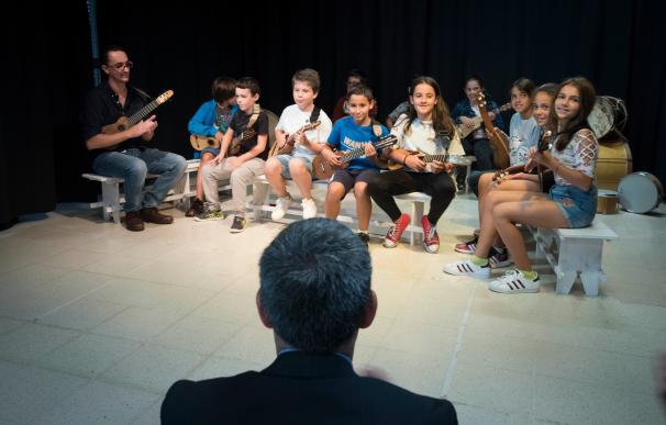 Canarias incorpora el timple a la oferta de estudios de música