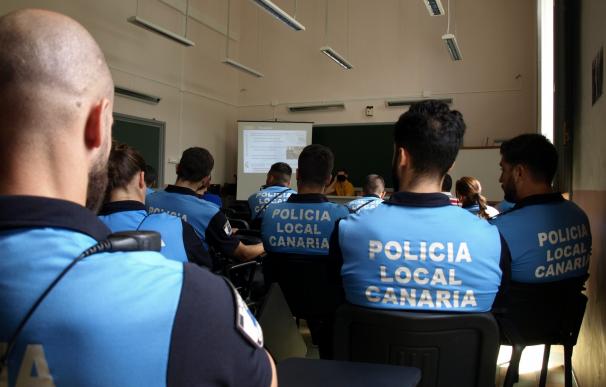 La Guardia Civil imparte formación básica antiyihadista a 80 policías locales de Santa Cruz de Tenerife