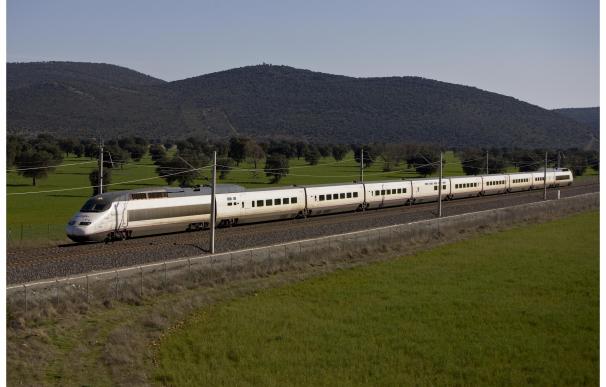 Más de 715.000 viajeros utilizaron los trenes AVE Madrid-Sevilla durante el verano, un 1,2% más