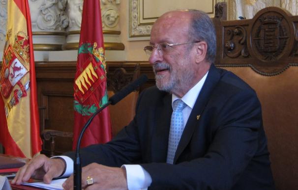 De la Riva ve "poco afortunado" que Puente compare su comfort letter con "participar en el Golpe de Estado" de Cataluña