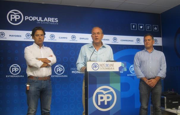 Monago insiste en que negociará los PGEx para 2018, aunque "a día de hoy" la Junta de Extremadura no le ha llamado