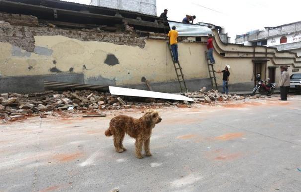 México sufre la tormenta tropical Katia tras el potente terremoto que deja 61 muertos