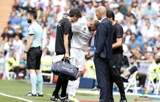 Benzema sufre una lesión muscular en la pierna derecha