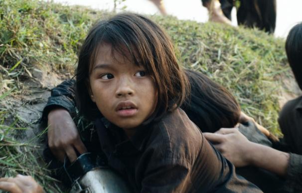 Netflix estrena hoy 'Se lo llevaron: Recuerdos de una niña de Camboya', el nuevo filme de Angelina Jolie