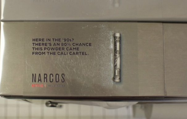 Cocaína, la nueva y original forma con la que Netflix promociona la serie 'Narcos'