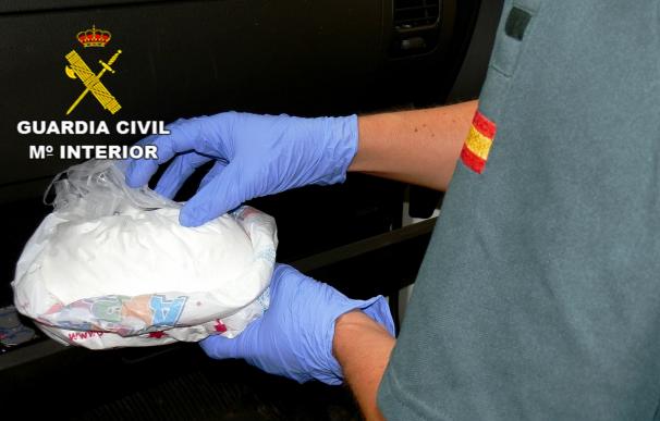 Detenido en la A-4 en Puerto Lápice (Ciudad Real) cuando transportaba en su vehículo un kilo de 'polvo de ángel'