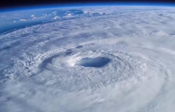 El tifón Talim mantiene a 640.000 japoneses en máxima alerta de evacuación