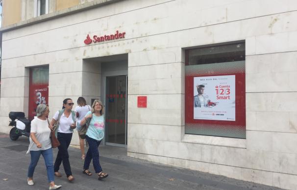 Santander advierte que los bonos para accionistas de Popular "pueden no ser aptos" para todos los inversores