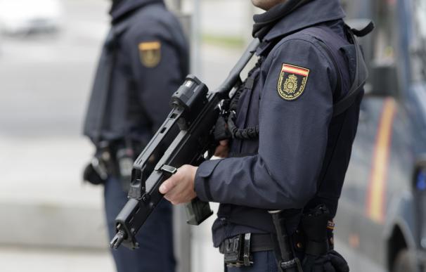 La Policía detiene a la autora de un bulo en Whatsapp sobre la presencia de yihadistas en Málaga