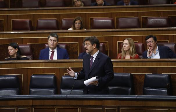 Catalá cree que en la C. Valenciana se aprueban normas conflictivas por "partidismo" y "presiones nacionalistas"