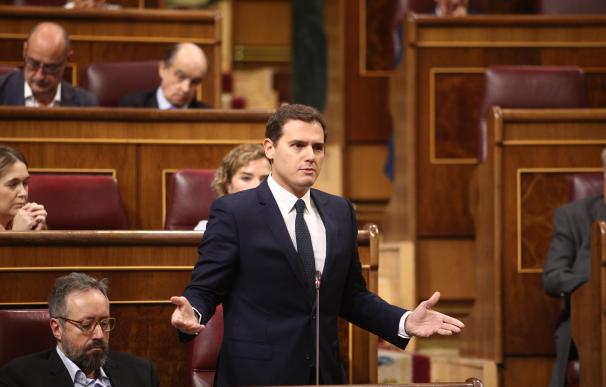Rivera pide al PSOE "visión de Estado" y facilitar los Presupuestos con su abstención