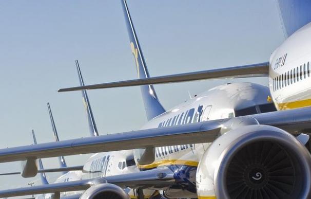 Ryanair amplía las cancelaciones de sus vuelos al reducir su calendario invernal