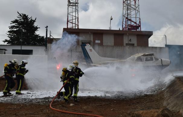 Tenerife Norte acoge un simulacro de accidente aéreo de un vuelo comercial con 62 personas