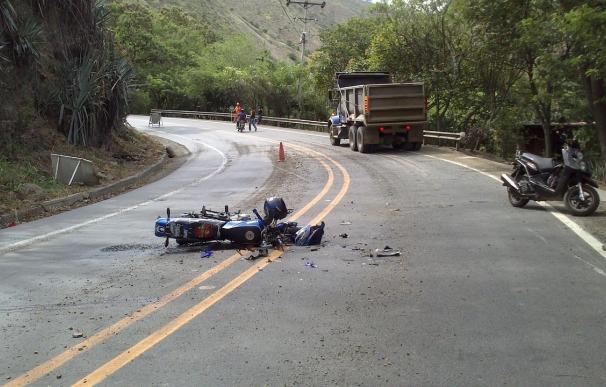 Una quinta parte de los fallecidos en carretera hasta abril murió en accidentes con una moto implicada