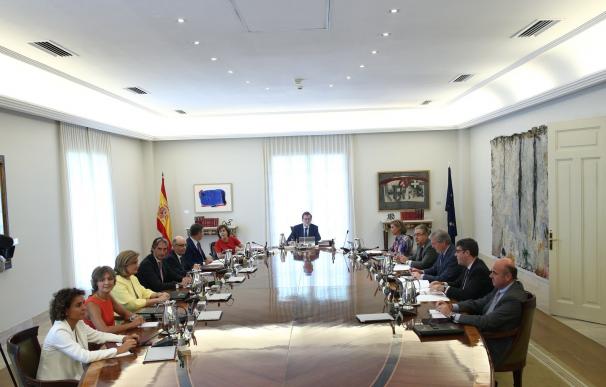 Gobierno y PSOE despliegan contactos con medios extranjeros para contrarrestar la "propaganda" independentista