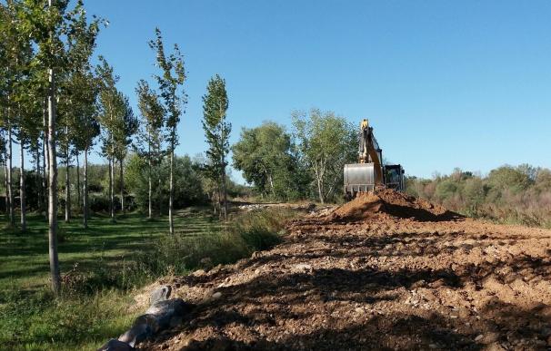 La CHE inicia tres actuaciones de reparación de daños en motas de defensa de Alcalá de Ebro y Boquiñeni
