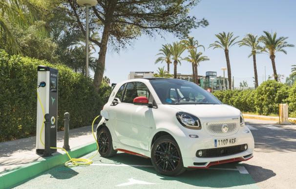 Ibiza, referente en movilidad eléctrica por un acuerdo entre Endesa, Mercedes-Benz España y Ushuaïa Ibiza Beach Hotel