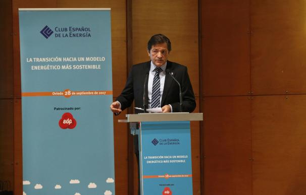 Javier Fernández insiste en la necesidad de un pacto de Estado por la energía