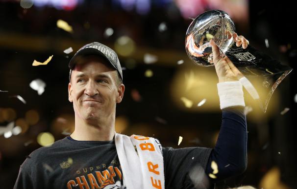 Peyton Manning se retira tras 18 temporadas en la NFL
