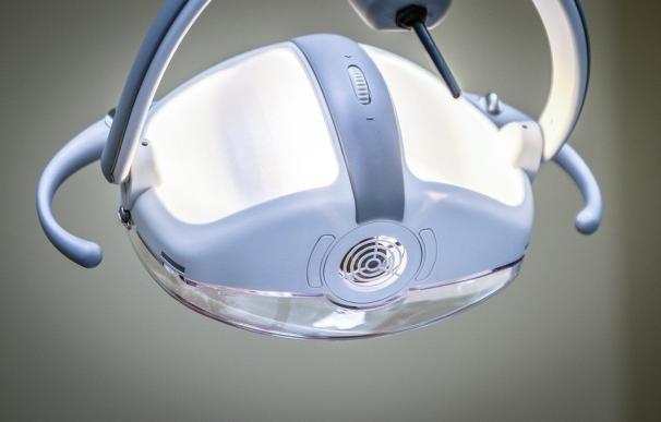 EL TSJEx confirma el derecho del paciente a elegir protésico dental y ratifica una sanción al Colegio de Dentistas