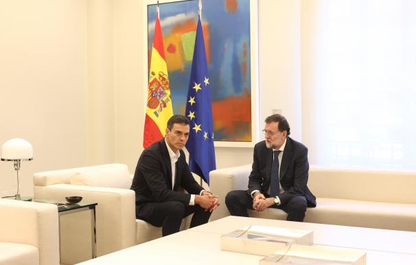 Rajoy habla de "unidad, proporcionalidad y firmeza" en Cataluña tras reunirse con Sánchez
