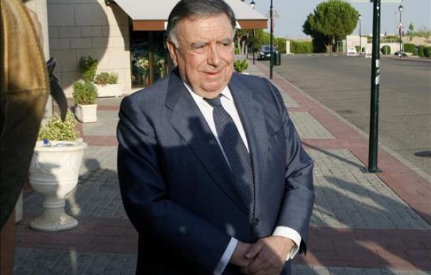 Luis María Anson, ex director de ABC y de La Razón, es uno de los más firmes defensores de la institución monárquica en España
