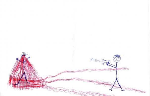 En el dibujo se ve cómo el niño dispara sobre un policía, identificado por la gorra y donde se leen las letras P y O, que sangra abundantemente. "Fue por la rabia acumulada", explica el padre del niño, que entonces tenía 7 años.