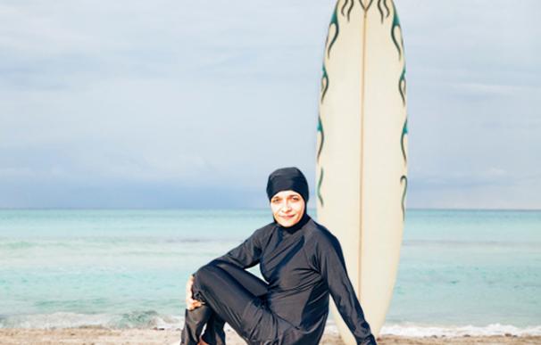'We surf in Iran': la lucha de la mujeres por la igualdad a través del surf / La Información.