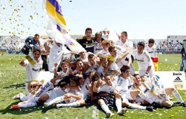 El Castilla se corona campeón de Segunda B tras vencer (0-3) al Mirandés en Anduva