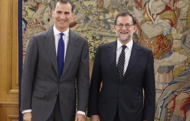 Rajoy mantiene su candidatura, pero no se presenta a la investidura porque "todavía" no tiene los votos