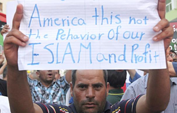 "Perdón, pueblo de EEUU. Éste no es el comportamiento de nuestro Islam"
