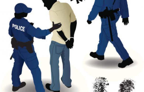 La policía EEUU dispara a un hombre negro desarmado y con los brazos en alto que estaba ayudando a un autista
