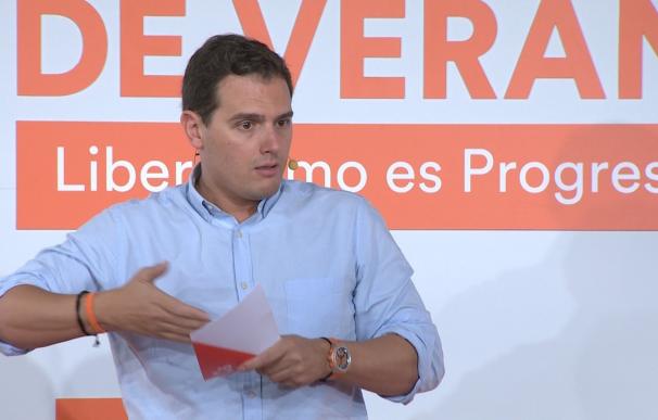 Rivera reprocha a Monedero su apoyo a la "tiranía" de Maduro y le afea que la compare con regímenes democráticos
