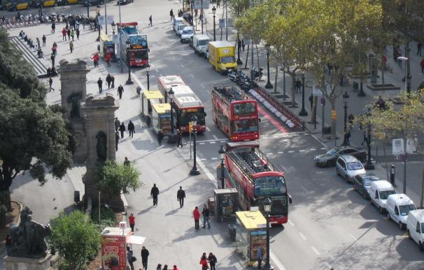 TMB denuncia el ataque del pasado jueves a un bus turístico