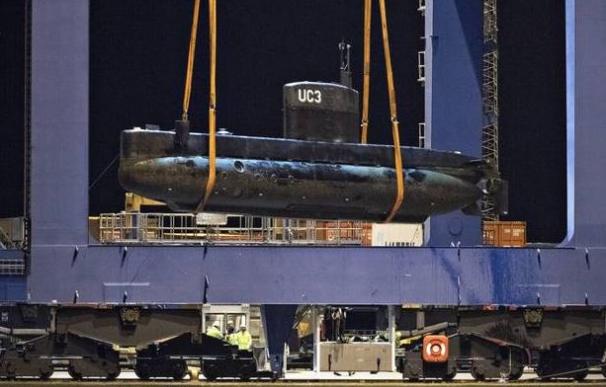 El submarino, escenario del presunto crimen, fue restacado