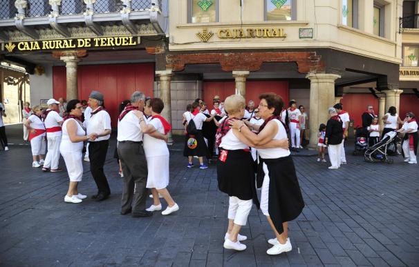 Teruel continúa las Fiestas de la Vaquilla con la merienda en la Plaza de Toros