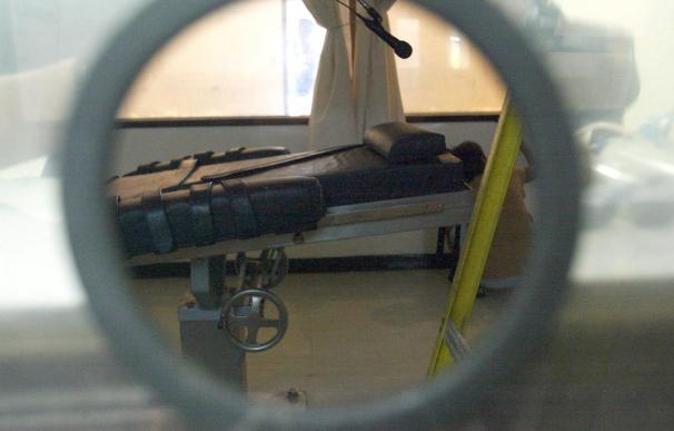 Oklahoma pide retrasar tres ejecuciones de presos por falta de fármacos