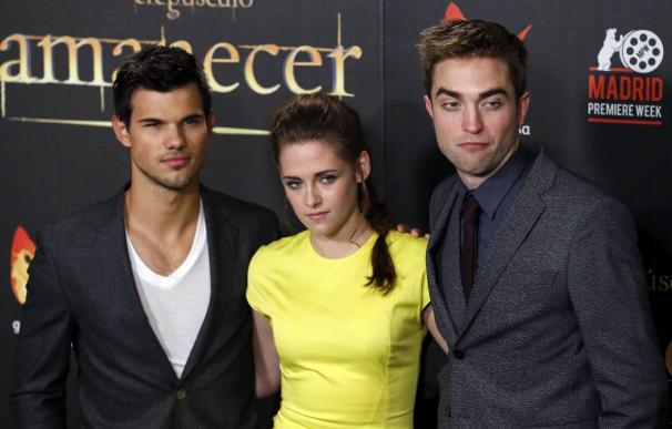 Taylor Lautner, Kristen Stewart y Robert Pattison, los protagonistas de 'Crepúsculo: Amanecer parte 2'