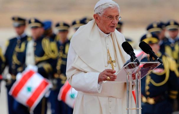 Renuncia del papa fue "por amor a la Iglesia", dice obispo ecuatoriano