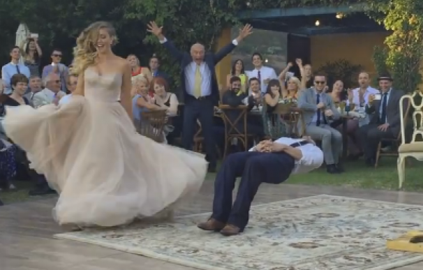 Imagen del espectacular truco de magia en una boda estadounidense