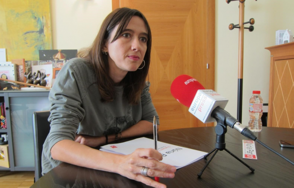 Parlon dimite de la ejecutiva del PSOE por el apoyo al artículo 155