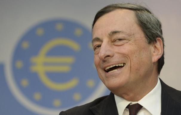 El presidente del Banco Central Europeo (BCE), Mario Draghi, comparece en una rueda de prensa ofrecida en Fráncfort (Alemania).