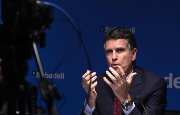 El consejero delegado de Banco Sabadell, Jaime Guardiola, durante la rueda de prensa ofrecida para presentar los resultados