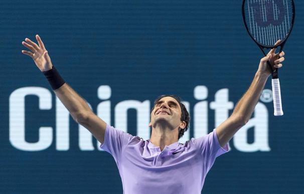 Federer gana en casa a Del Potro su séptimo torneo de 2017 y acecha el nº1
