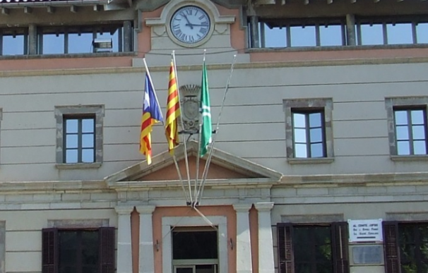 El TSJC obliga al Ayuntamiento de Ripoll a reponer la bandera española